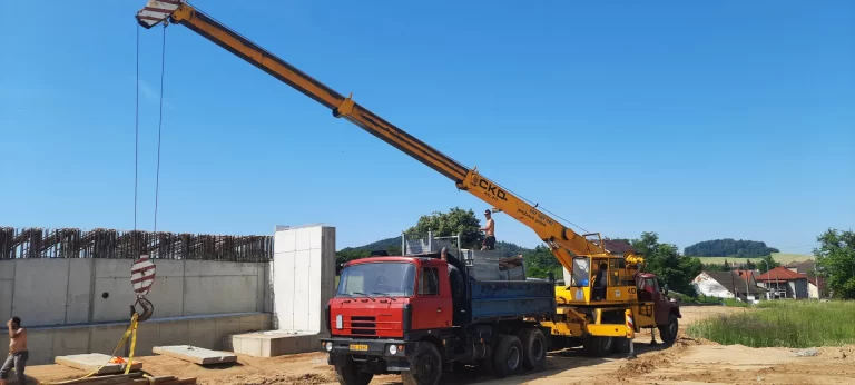 Autojeřáb, jeřábnické, jeřábové práce Klatovy, Přeštice, Plzeň, Strakonice, Nepomuk, Rožmitál pod Třemšínem, Domažlice, Sušice, Plzeňský kraj, Jihočeský kraj